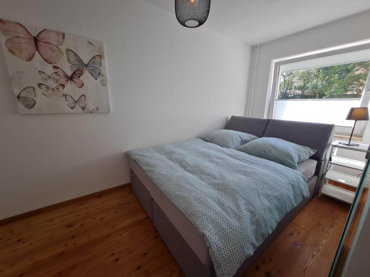 Wohnung Fleethoern - Zentral, Ruhig, Mit Parkplatz Und Balkon Kiel Exterior foto
