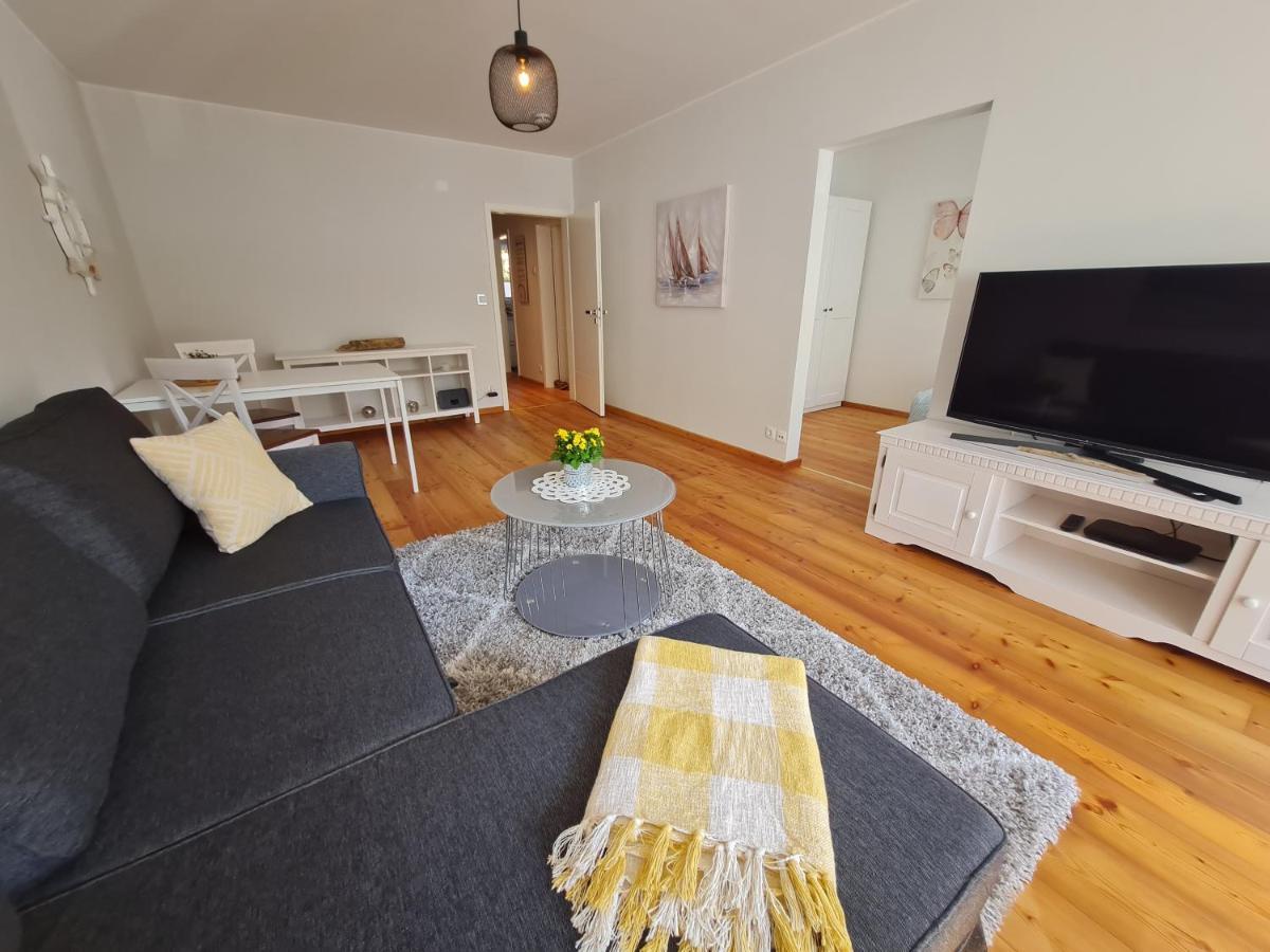 Wohnung Fleethoern - Zentral, Ruhig, Mit Parkplatz Und Balkon Kiel Exterior foto